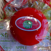 סקווישי תפוח נידו  נמעך להפגת מתחים  -  Squishy Apple  Nido  SO-3300-2