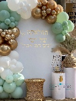 קיר חלאקה בוטיקי – ברכה ראשונה לנסיך הקטן
