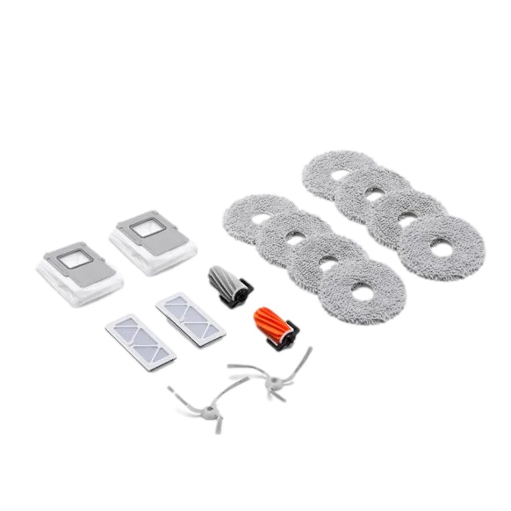 ערכת אביזרים DJI ROMO Accessory Kit (GL) – מציגה פילטרים מברשות ורפידות ניקוי בצבעים אפור וכתום על רקע לבן