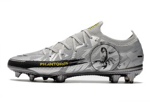 נעלי כדורגל Nike Phantom Scorpion Elite Dynamic Fit FG כסוף