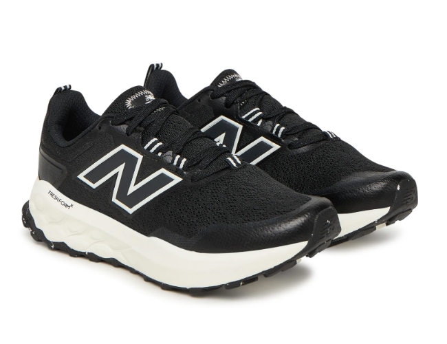 סניקרס ניו בלאנס Fresh Foam X Garoe V2 שחור לבן