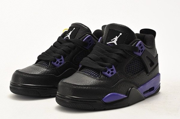 נעלי אייר ג'ורדן ילדים Nike Air Jordan 4 Retro שחור סגול