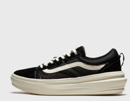 VANS UA OLD SKOOL OVERT PLUS CC - שחור