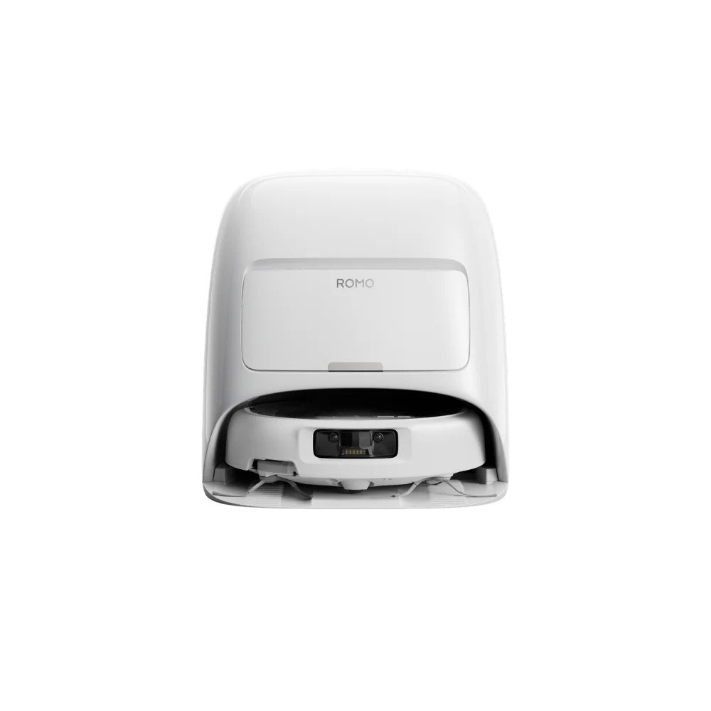שואב אבק רובוטי DJI ROMO A – Bluetooth הרובוט הלבן חונה בתחנת עגינה על רקע לבן
