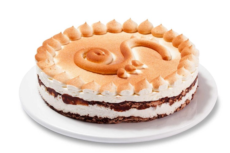 עוגת שוויצריה מסקרפונה מרנג שוקולד ואגוזים מקורמלים