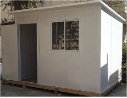 מבנה מבודד מפנלית עובי 5 ס"מ  מידות 3X3 מטר גובה 2.20