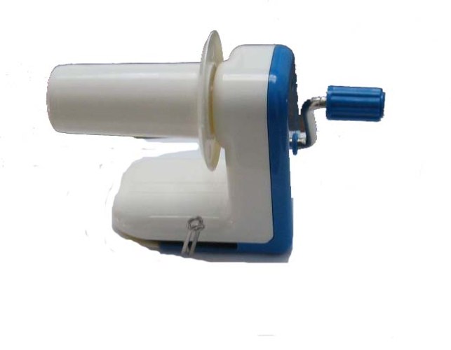 מכשיר ידני לגלגול צמר (Yarn roller)