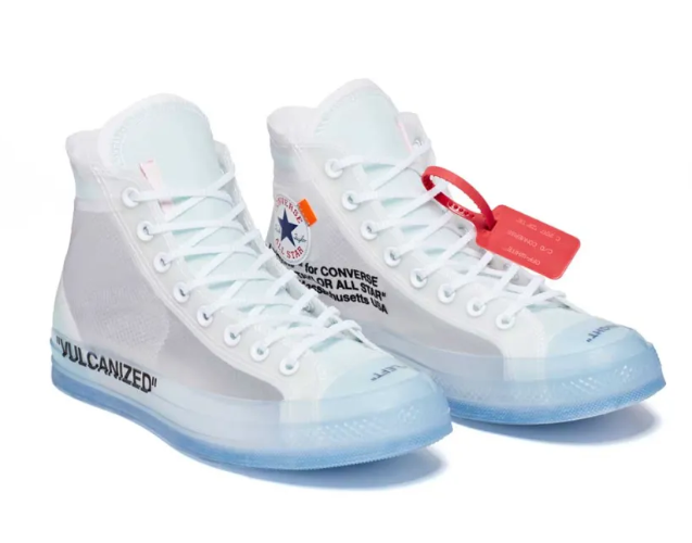 סניקרס אולסטאר גבוהות ALL STAR OFF WHITE
