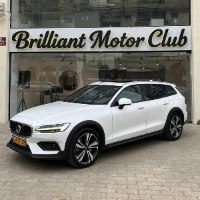 Volvo V60 2021