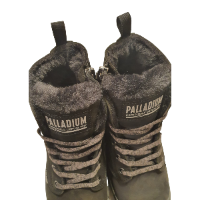 PALLADIUM|פלדיום- Palladium Pampa HI Z WL W- נשים- שחור עם פרווה בפנים
