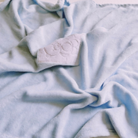 שמיכה לתינוק למיטה לעריסה לעגלה, שמיכה רכה ומלטפת לתינוקות צבע תכלת בהיר|שמיכות מעבר רכות וקלות לתינוקות במבחר צבעי בייבי רכים | שמיכות לתינוקות|