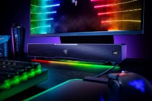 מקרן קול עם סאבוופר למחשב Razer Leviathan V2 – רמקול סאונדבר שחור מואר באורות RGB מתחת למסך מחשב אלחוטי