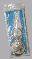 מחזיק מפתחות ממתכת עם דיוקן של משה דיין, שחרור ירושלים, ישראל שנות ה- 60, אריזה מקורית בצלאל וינטאג'