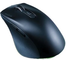 עכבר גיימינג אלחוטי רייזר Razer Pro Click V2 – עכבר שחור עם גלגלת, כפתורי צד וטקסטורת אחיזה.
