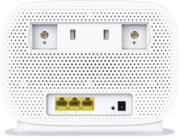 ראוטר אלחוטי TP-Link Archer MR505 4G+ Cat6 AC1200 Dual Band – מבט אחורי על יציאות האנטנה והרשת.