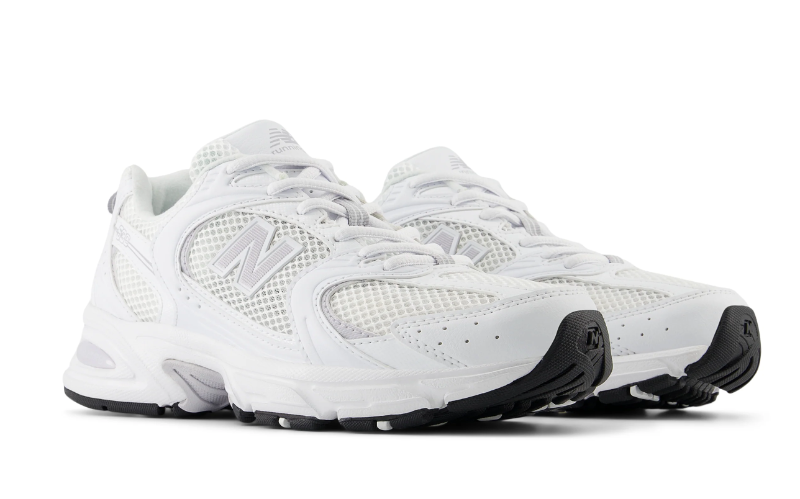 סניקרס ניו בלאנס New Balance NB530 לבן שחור
