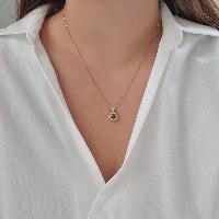 שרשרת ותליון האלו זהב 14 קרט משובצת יהלום שחור ויהלומים