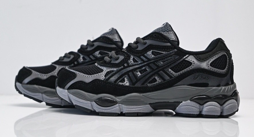 נעלי אסיקס ילדים Asics GEL NYC שחור