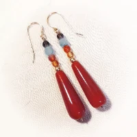 עגילי זהב ואבנים כתומות קורניול קרנליאן  ISRAELI JEWELRY DESIGNERS 