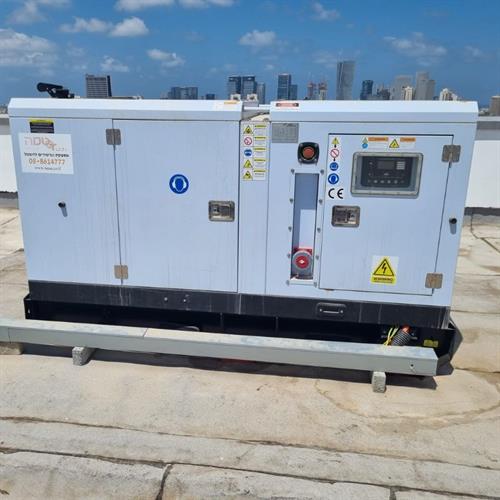 להשכרה גנרטור לתעשייה 50KVA תלת פאזי על נגרר זמין מהיום להיום