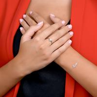 טבעת מגע היהלום משובצת יהלומים בזהב לבן או צהוב 14 קראט