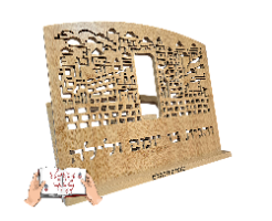 סטנדר עם שם חרוט
