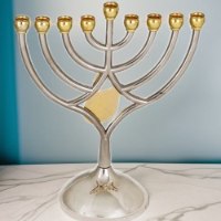 חנוכייה מתכת קנים זהב עם כד