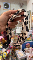 צעיף שרשרת פנינה מנומר