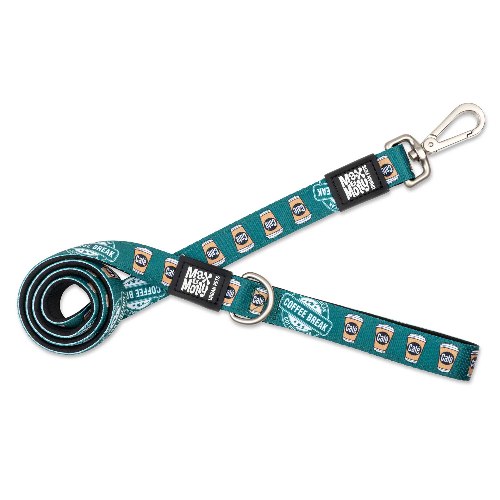 Max and Molly coffe break short leash