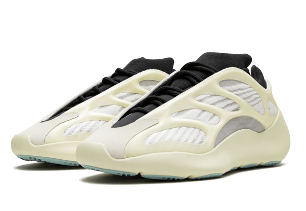 נעלי סניקרס אדידס ייזי Adidas Yeezy 700 V3 בז'