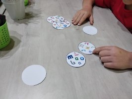 קובץ דאבל אותיות בכתב דפוס