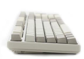 מקלדת מבית Ducky עם Cherry Brown Switch – מתאים לכתיבה ומשרדים
