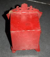 קופסת מתכת לתפילין, מתנה לחתן הבר מצווה, ריקוע עלייה לתורה , צבע אדום, וינטאג' ישראל שנות ה- 50