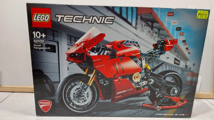 Lego technic 42107