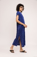 שמלת NAM - פליסה כחול מלכותי