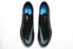נעלי כדורגל Nike Phantom GT II Elite DF FG שחור תכלת
