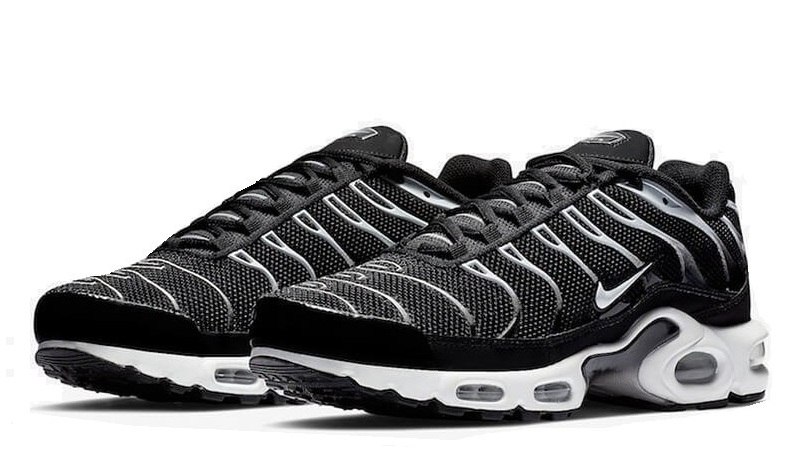 סניקרס נייק Nike Air Max Plus שחור לבן