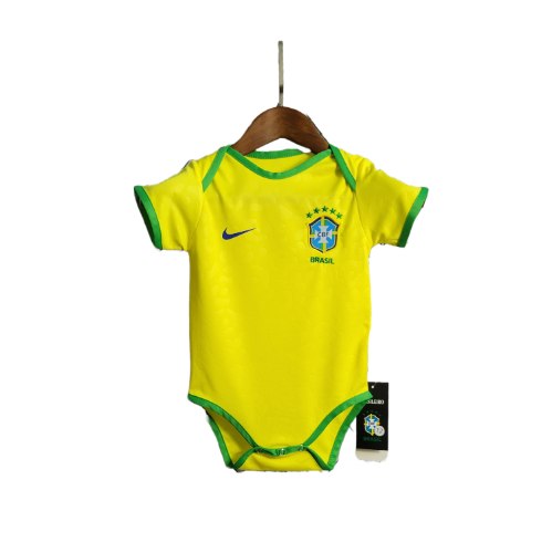 תלבושת תינוק ברזיל בית 2023