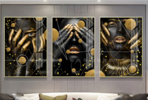 סט שלושה הדפסי קנבס מודרנים שחור זהב "galactic black women" | תמונות לבית | סט תמונות מיוחדות