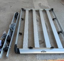 עריסה שטוחה 1.60 עם גגון אלומיניום למסילות צמודות