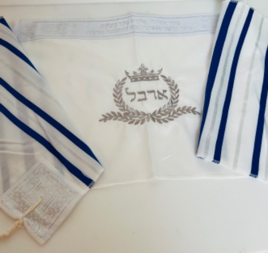 טלית קטן אקרילן 105x30 ס"מ פסים לבן וכחול
