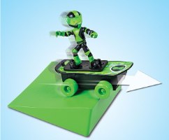 בן 10 על סקייטבורד SUPER STUNT SKATEBOARD - BEN 10