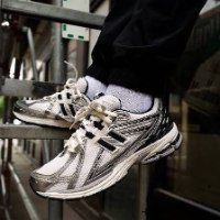 new balance 1906 שחור לבן