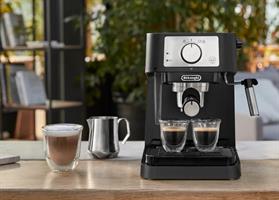 מכונת קפה חשמלית עם מקציף חלב מבית דלונגי DeLonghi Stilosa EC260BK