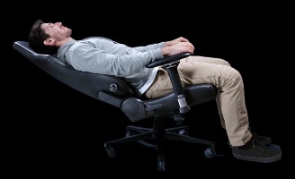 כיסא Iskur V2 מבית Razer עם מערכת תמיכה ארגונומית ייחודית