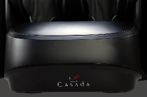 לוגו Casada על כורסת Skyliner III – עיצוב מודגש וברור