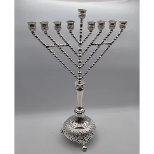 חנוכיית אלומיניום יוקרתית דגם משולש