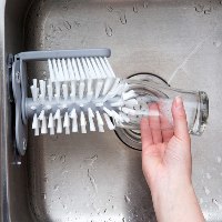 מתקן נדבק לקרצוף כלים