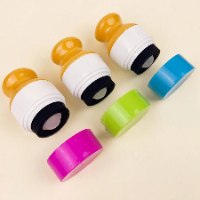 רולר חדשני למריחת קרם הגנה בלי לכלוך ובלי לשטוף ידיים – SunRoll