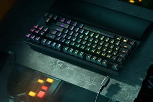 מקלדת גיימינג אופטית Razer Huntsman V2 Tenkeyless